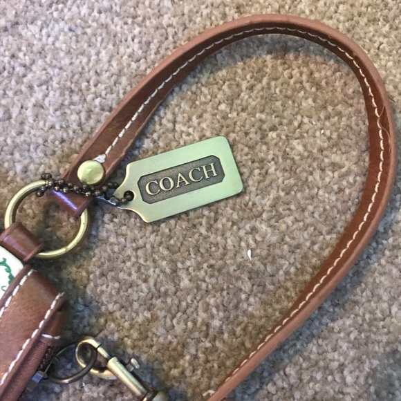Coach clutches. Hardly used - Picture 2 of 4